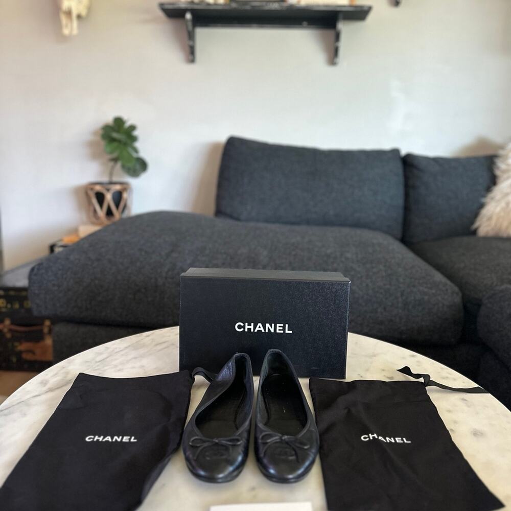Chanel classic Lambskin Black Ballerina Flats SZ 39